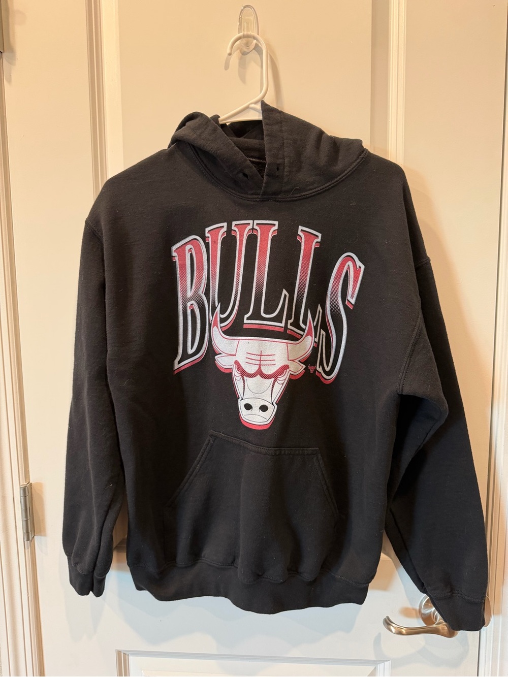 Mens Small Junk Food Chicago Bulls Black Graphic Hoodie - Classic Team Logo